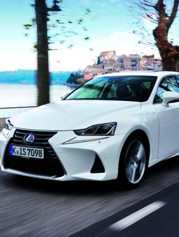 Lexus IS 300h