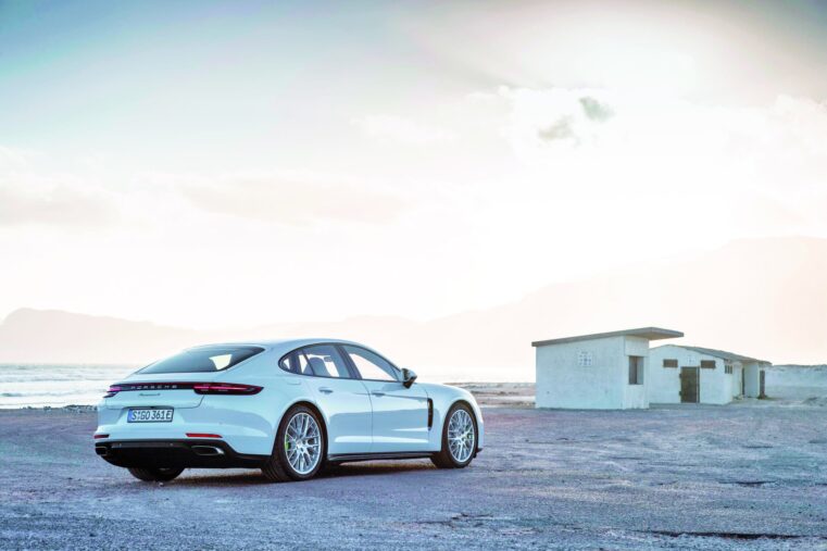 Porsche Panamera 4 E-Hybrid