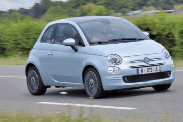 Fiat 500 Hybrid front