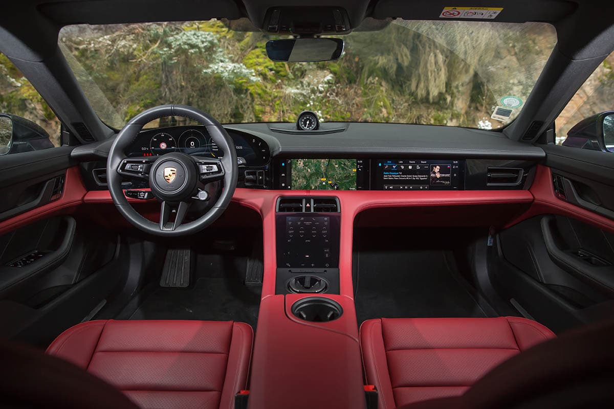 Taycan Turbo S intérieur
