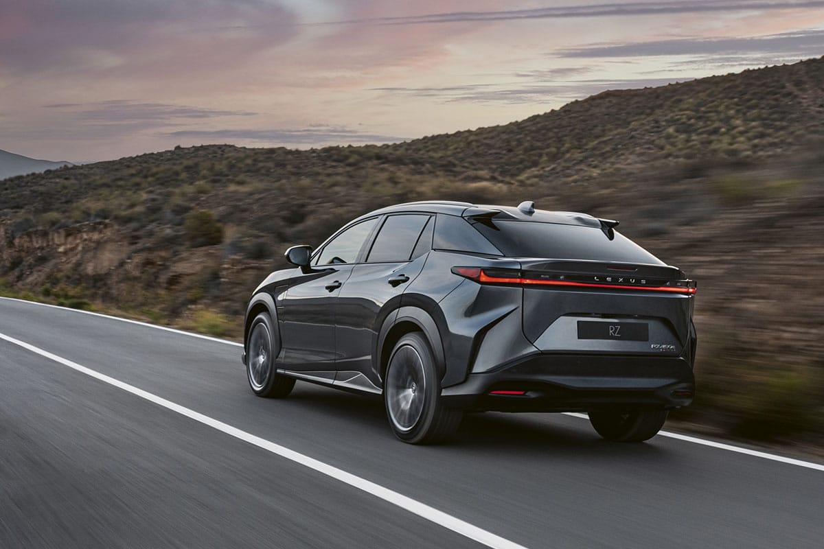 Lexus RZ 450e