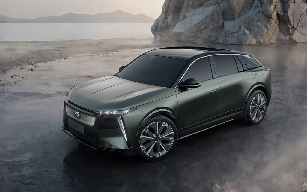 DS N°7 E-Tense SUV électrique design extérieur face avant