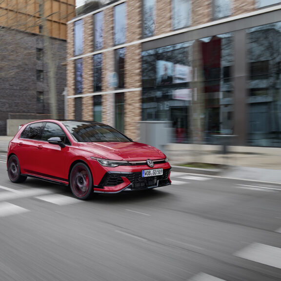 Volkswagen Golf GTI EDITION 50 en ville