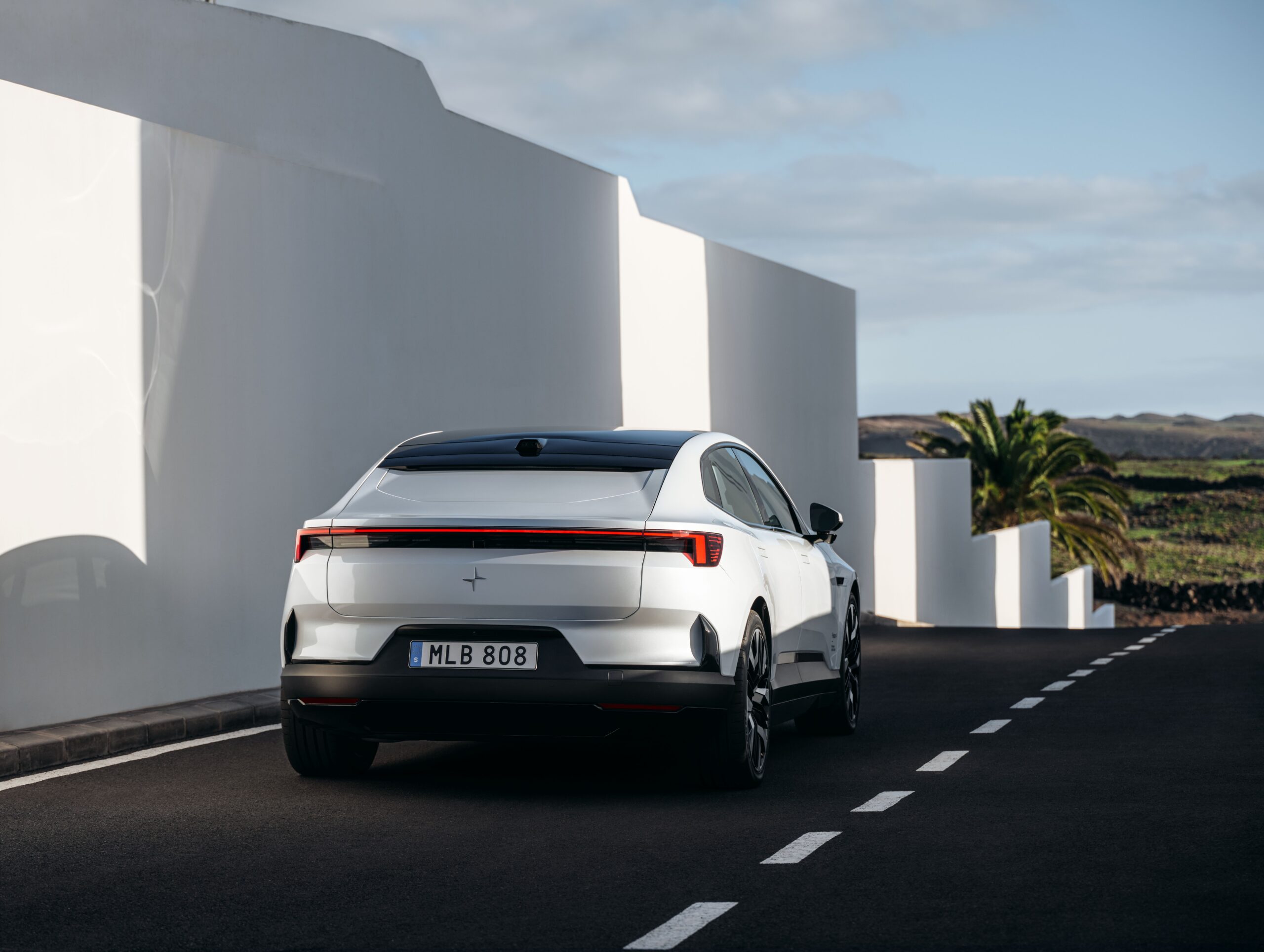 Polestar 4 Coupé