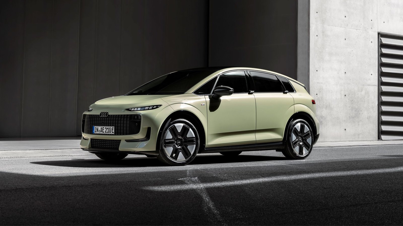 Audi A2 e-tron 2026 vue trois quarts avant, teinte Pistachio green